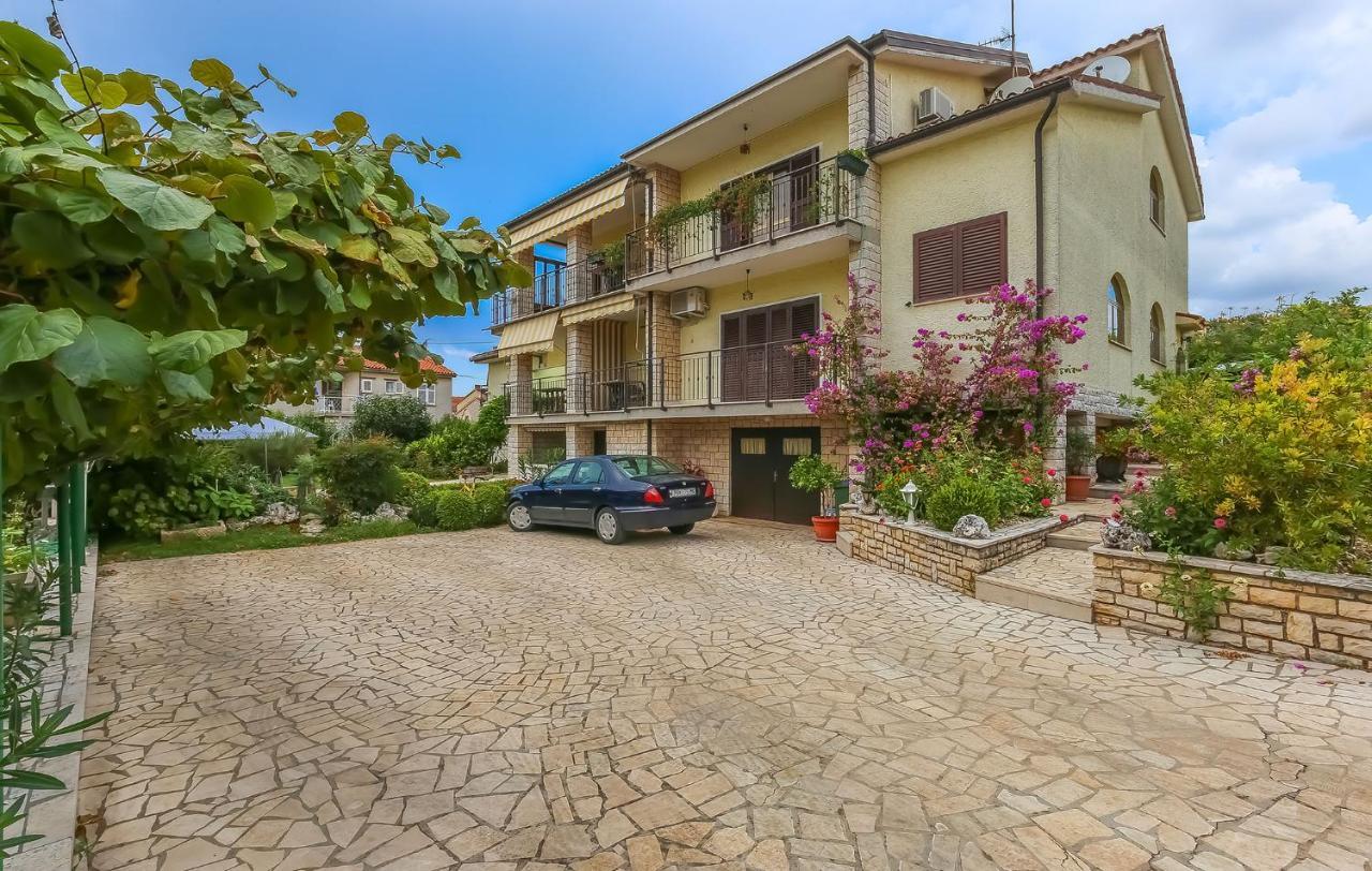Mima Poreč Exterior foto